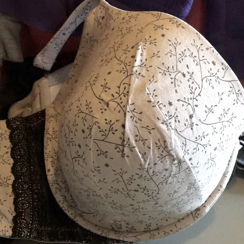 Cacique bra size 42H